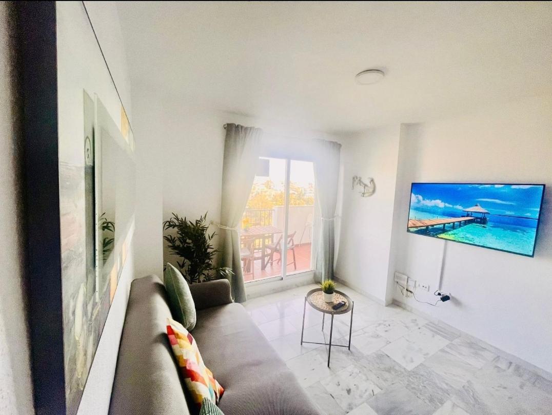 Two Bed, Two Bath Apartment With Sea Views - Angel De Miraflores Màlaga Exteriér fotografie
